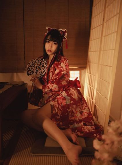 头像欧美女生笑容_BD完整在线观看