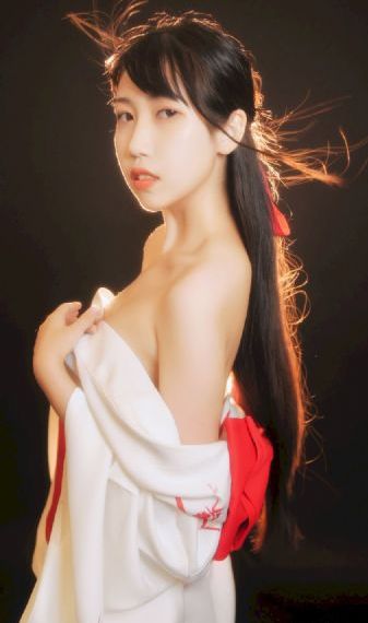 欧美胖妇激情_720神马影院手机在线
